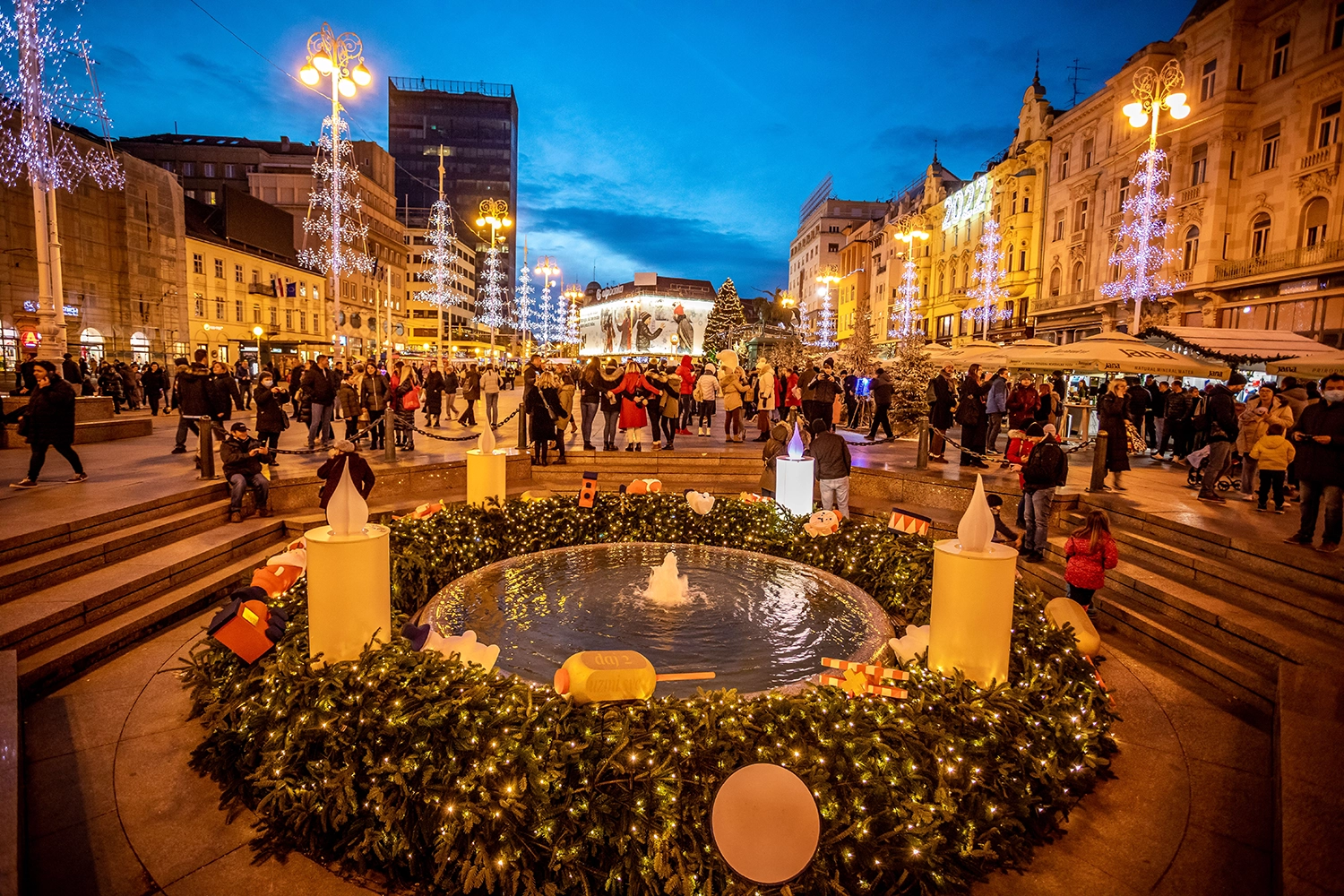 Der Weihnachtsmarkt in Zagreb heißt Zagreber Advent - einer der schönsten Weihnachtsmärkte Europas