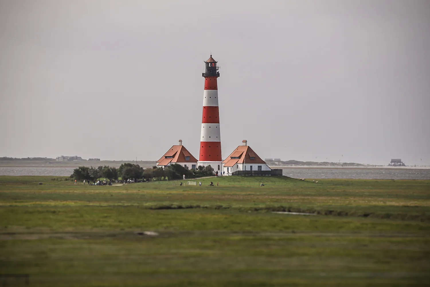 Leuchtturm Westerheversand - etwa eine Autostunde von Nordstrand entfernt
