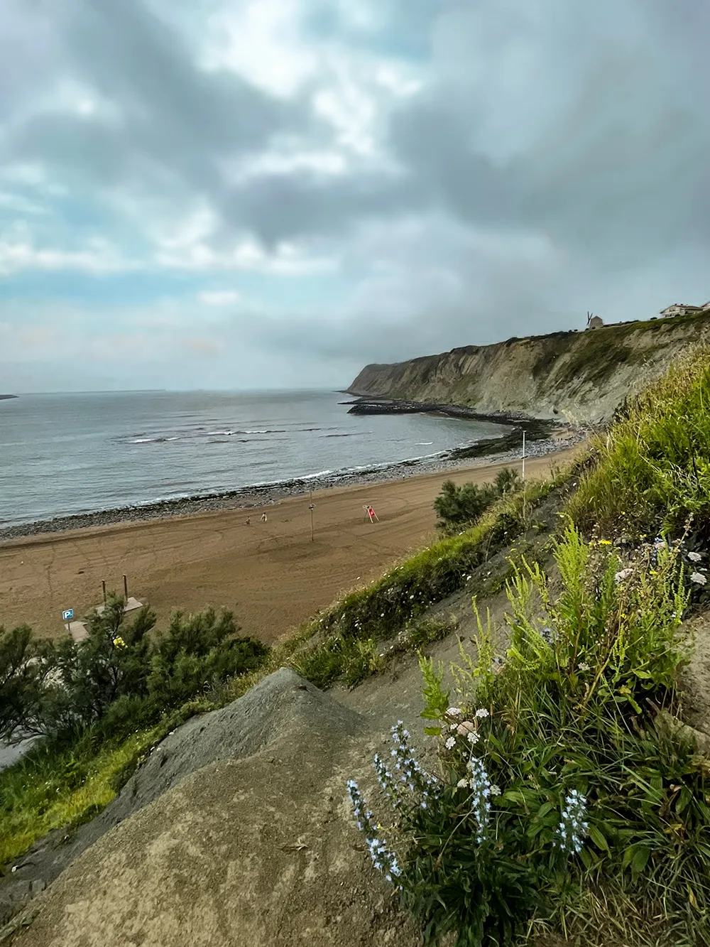 Von Bilbao an den Strand - Arrigunaga Beach; Mein Reiseguide mit Sehenswürdigkeiten, Fotospots & Tipps; Foto (c) Marielle Janotta - My Travel Island