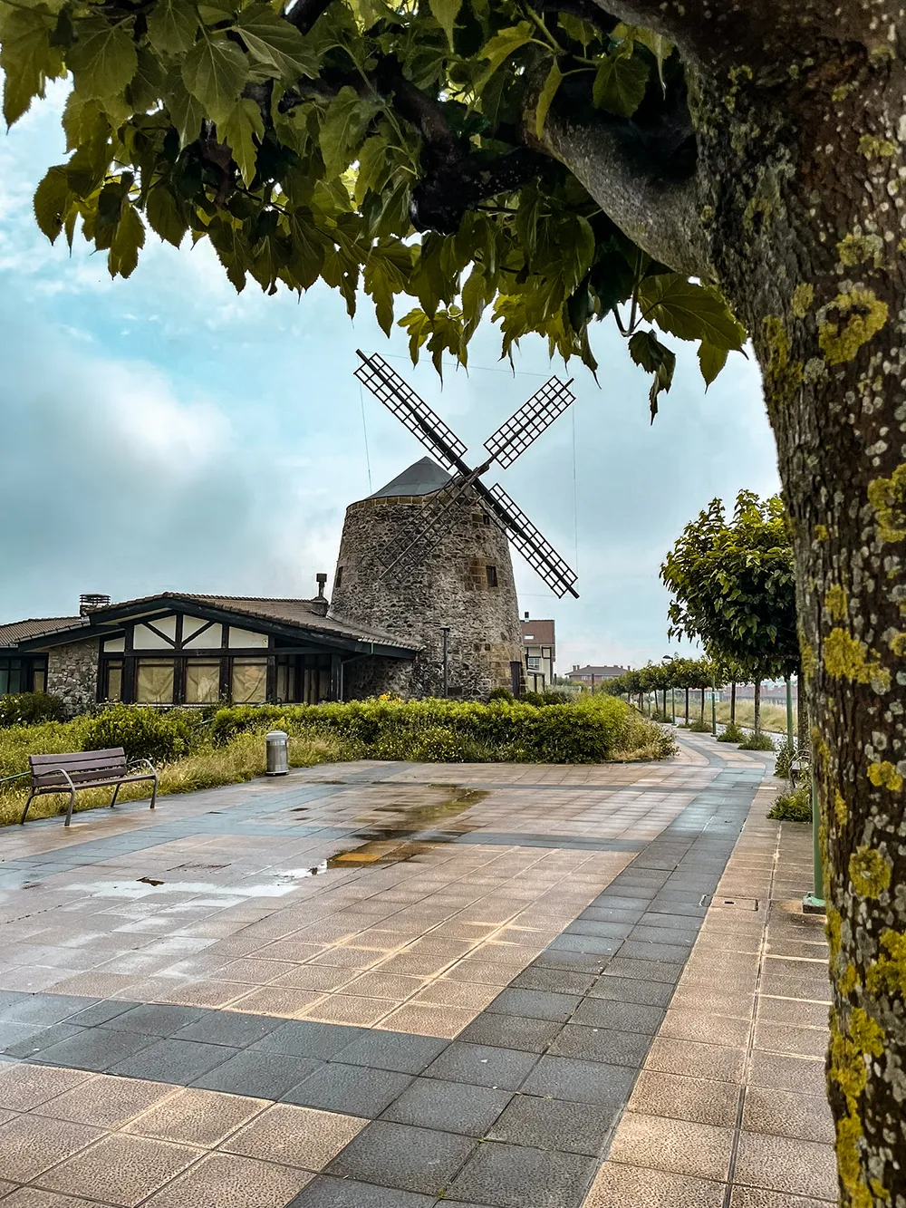 Von Bilbao an den Strand - Arrigunaga Beach; Bilbao Städtetrip: Mein Reiseguide mit Sehenswürdigkeiten, Fotospots & Tipps; Foto (c) Marielle Janotta - My Travel Island