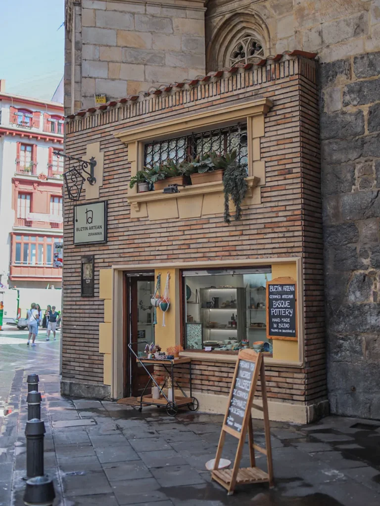 Casco Viejo, Bilboko Donejakue Katedrala; Bilbao Städtetrip: Mein Reiseguide mit Sehenswürdigkeiten, Fotospots & Tipps; Foto (c) Marielle Janotta - My Travel Island