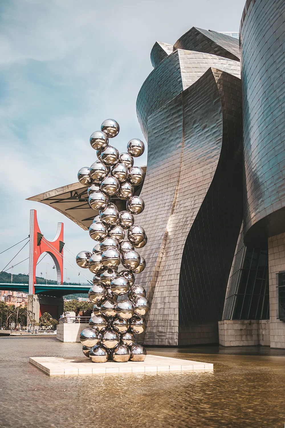 Guggenheim-Museum Bilbao; Bilbao Städtetrip: Mein Reiseguide mit Sehenswürdigkeiten, Fotospots & Tipps; Foto (c) Marielle Janotta - My Travel Island
