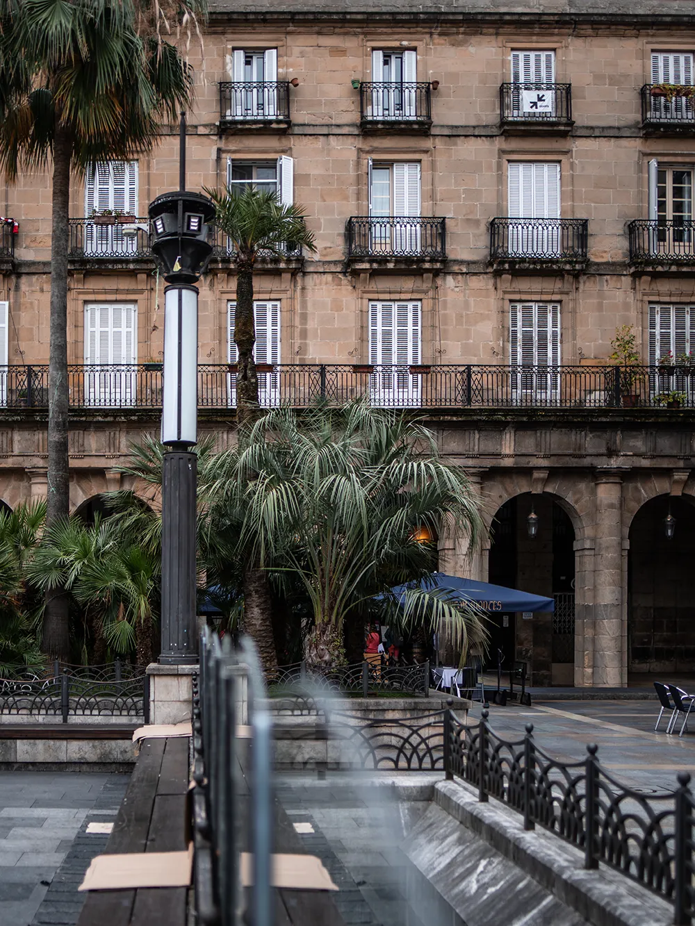 Casco Viejo, Plaza Nueva; Bilbao Städtetrip: Mein Reiseguide mit Sehenswürdigkeiten, Fotospots & Tipps; Foto (c) Marielle Janotta - My Travel Island